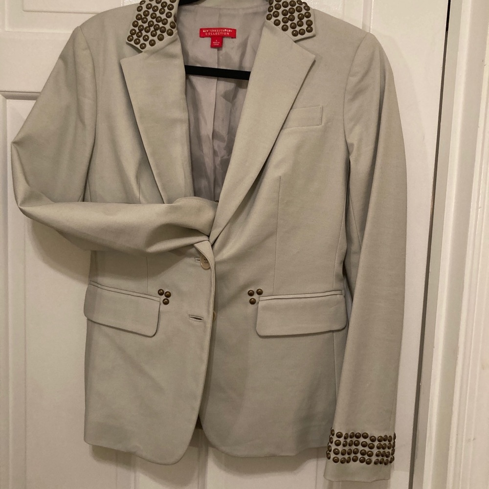 Blazer with personality